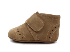 Bisgaard slipper camel hole pattern